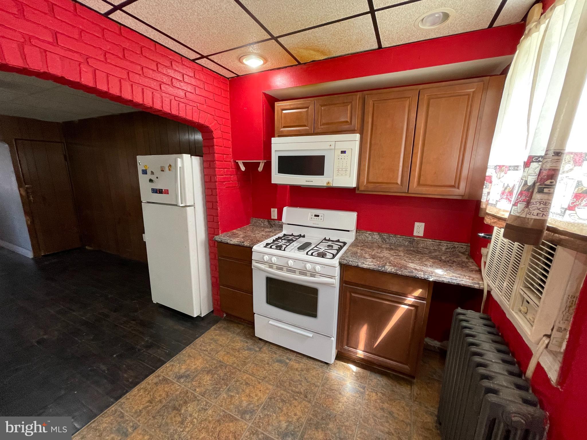 1007 Locust Street Reading, PA 19604 - Photo 12 of 26 Gallery Image 12