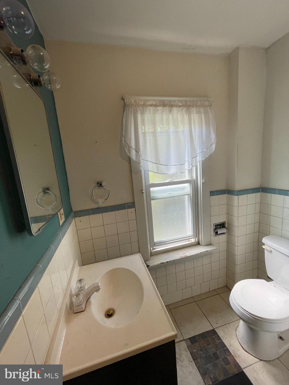 1007 Locust Street Reading, PA 19604 - Photo 15 of 26 Gallery Image 15