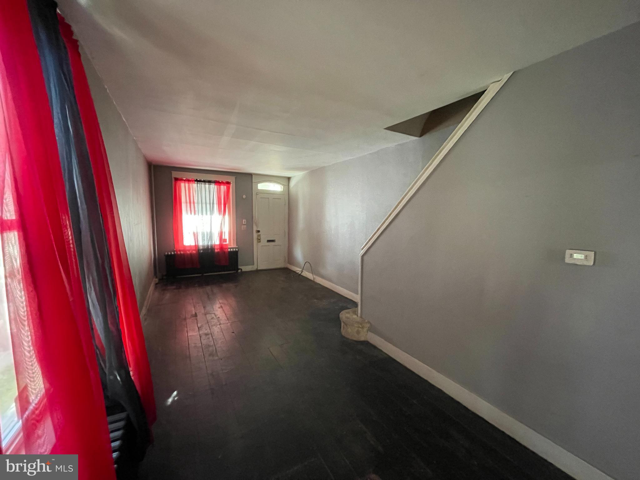 1007 Locust Street Reading, PA 19604 - Photo 4 of 26 Gallery Image 4