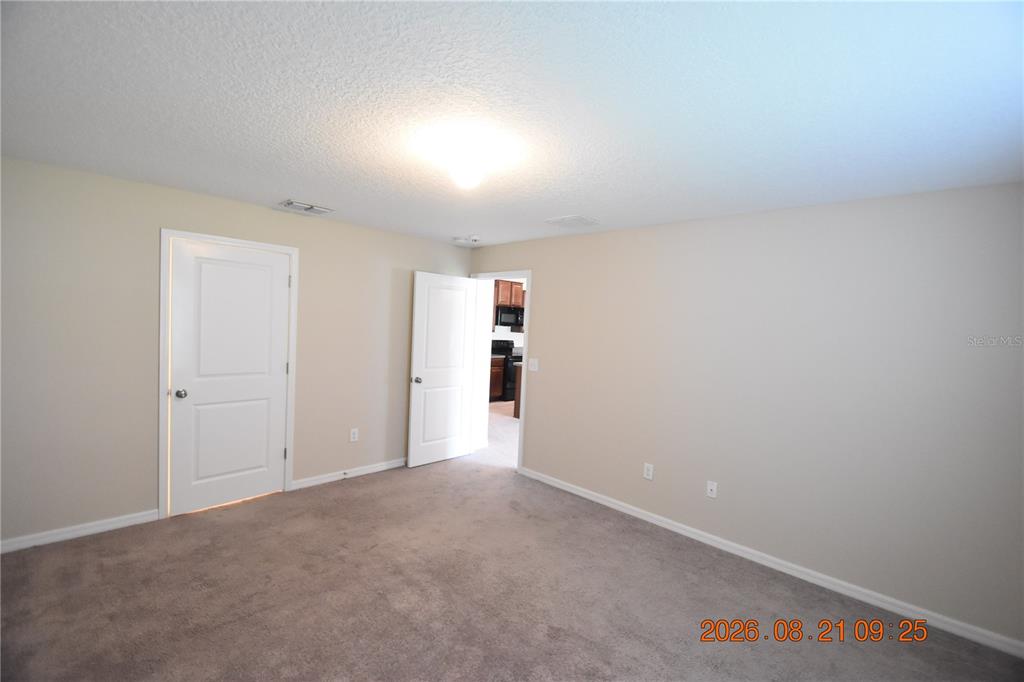8436 Hunters Fork Loop Ruskin, FL 33573 - Photo 17 of 40 Gallery Image 17