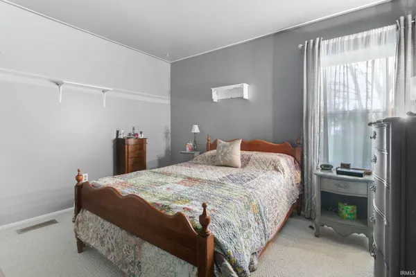 $235,900 | 70862 Tecumseh Drive, Nappanee, IN 46550