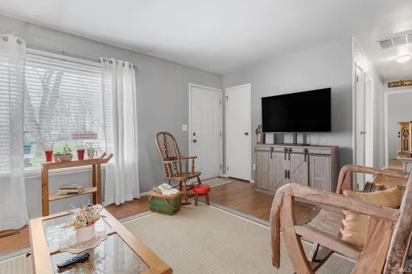 $235,900 | 70862 Tecumseh Drive, Nappanee, IN 46550