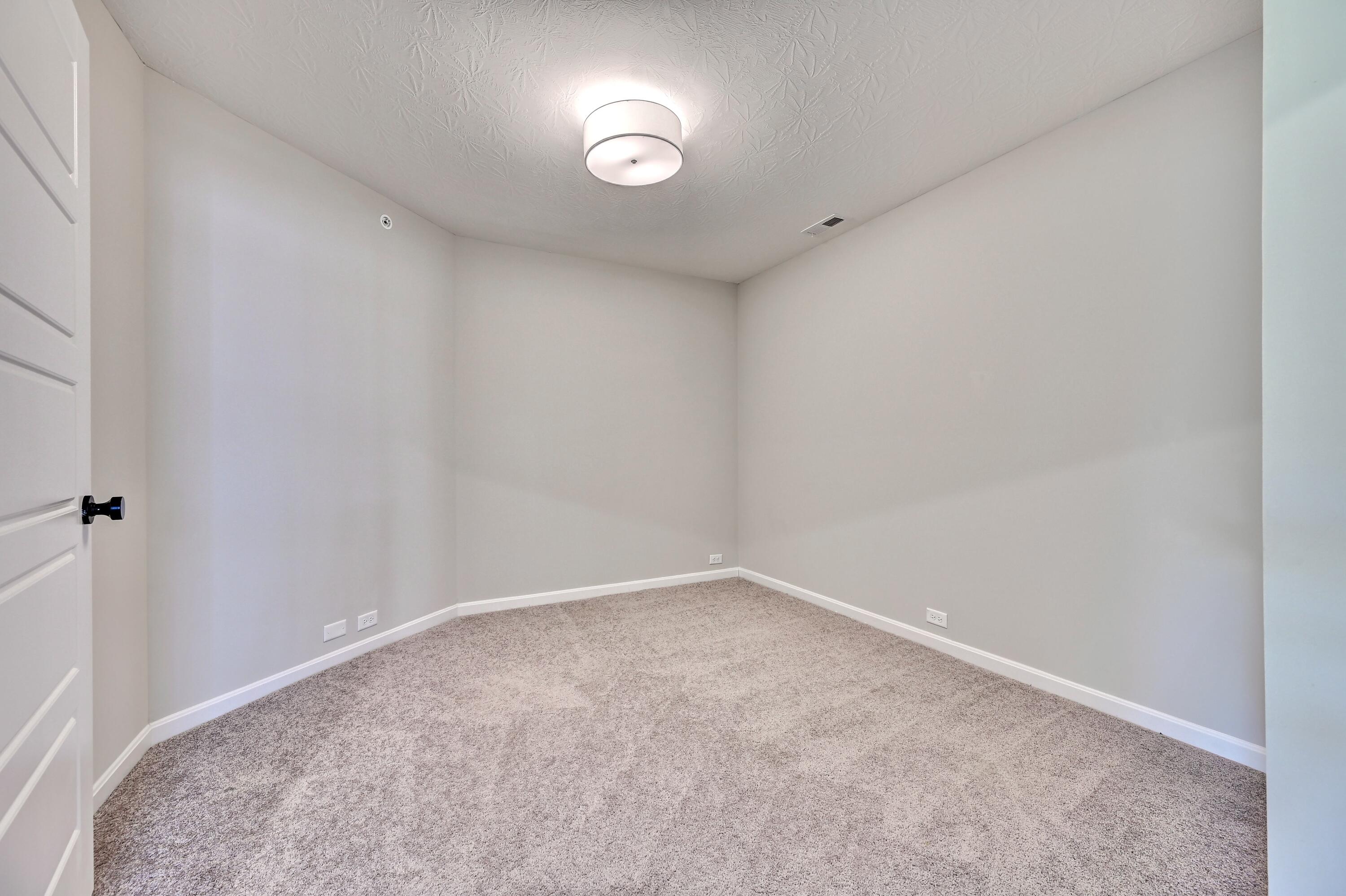 2307 Piazza Ridge Covington, KY 41017 - Photo 18 of 37 DSC_9073_4_5_6_7Interior01