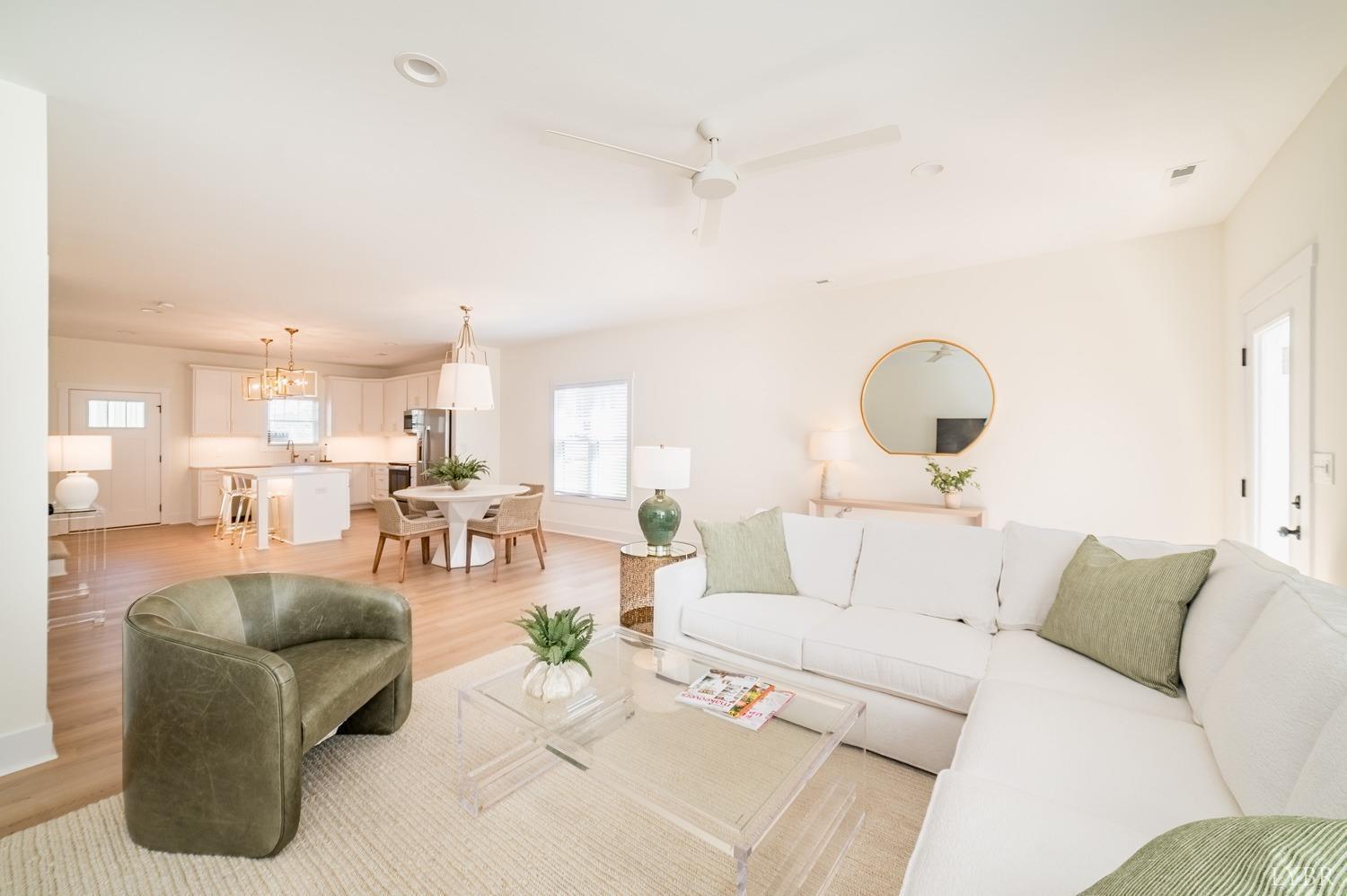 556 Leesville Road, Unit 208 Lynchburg, VA 24502 - Photo 16 of 40 a living room with furniture and a large window