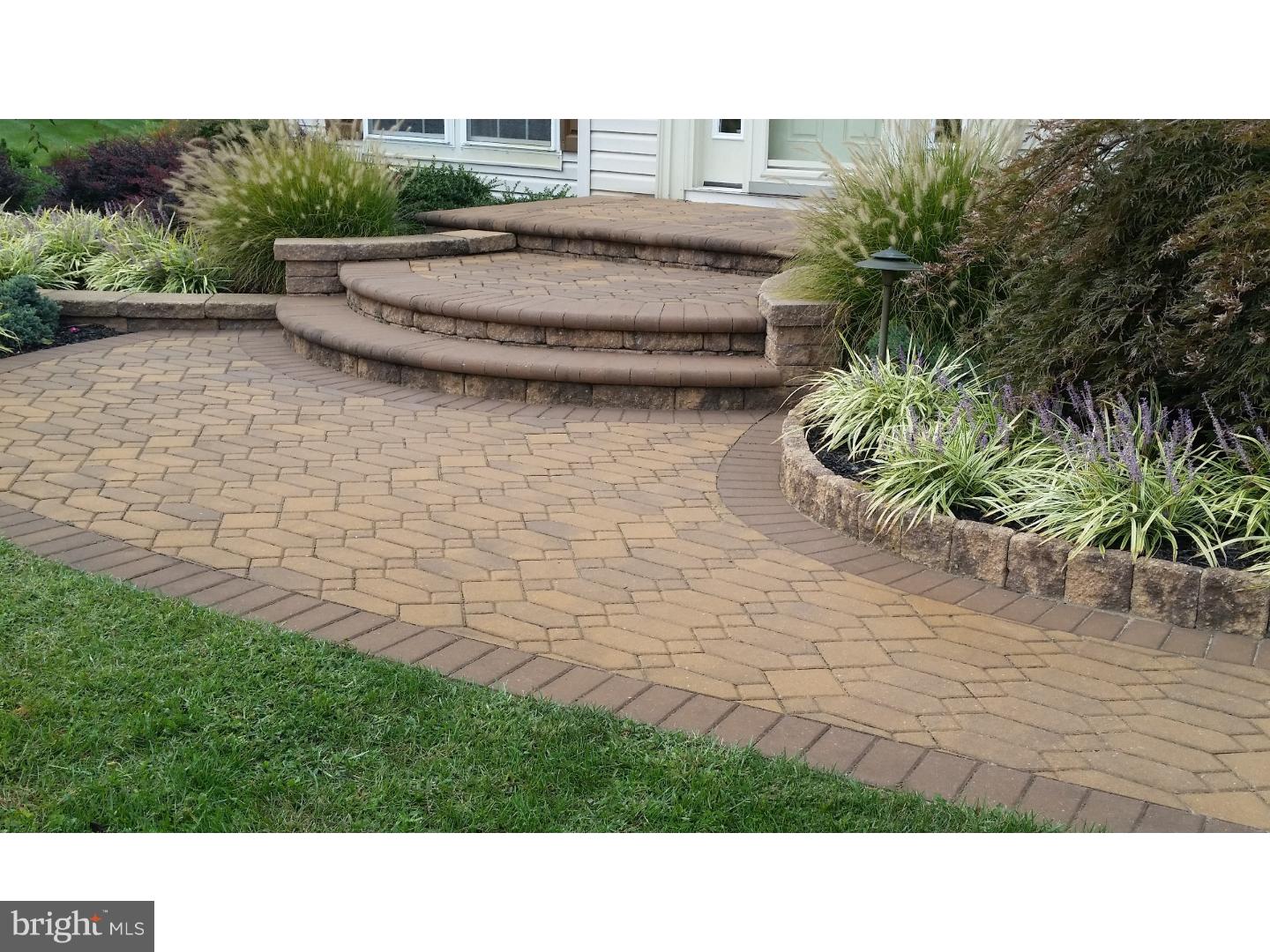 827 Middlesborough Way Mickleton, NJ 08056 - Photo 2 of 25