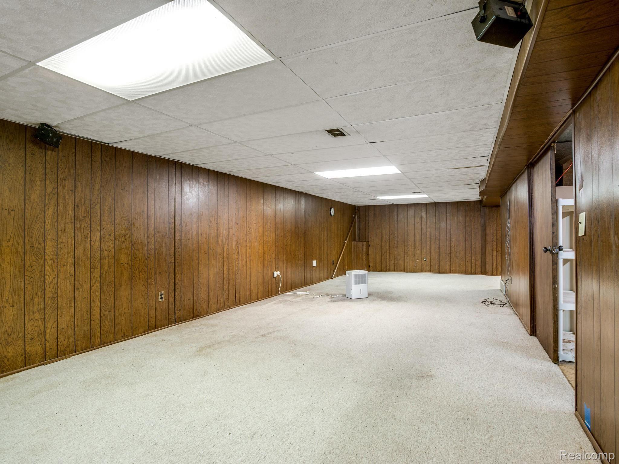5311 Westview Road Clarkston, MI 48346 - Photo 16 of 29 5311 Westview Rd Clarkston MI-013-012-5311 Westview0013-MLS_Size.jpg