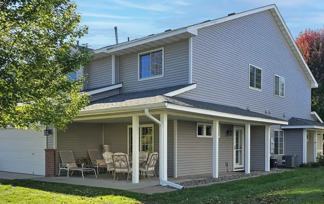 $297,000 | 656 Oak Lane, Lino Lakes, MN 55014