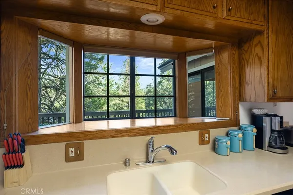 $599,000 | 305 Auburn Drive, Lake Arrowhead, CA 92352