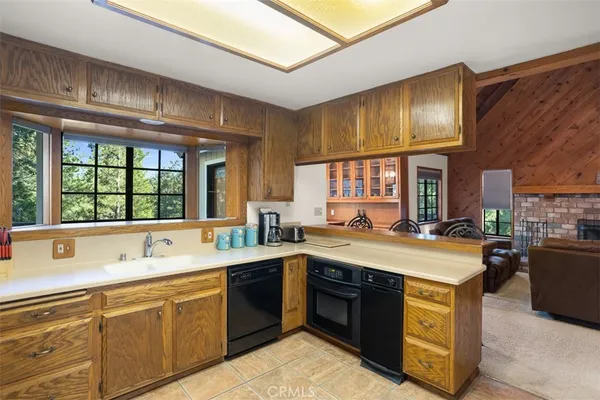 $599,000 | 305 Auburn Drive, Lake Arrowhead, CA 92352