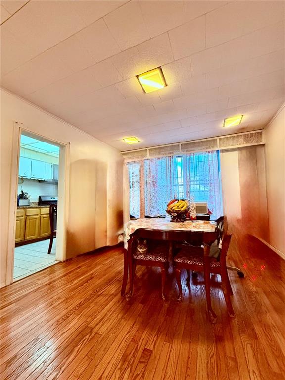 365 79th Street Brooklyn, NY 11209 - Photo 4 of 7 Dining room