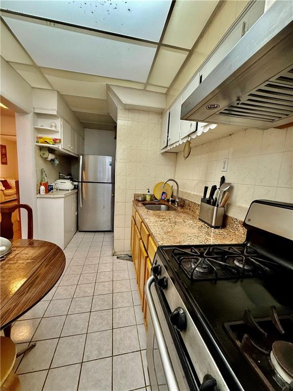 365 79th Street Brooklyn, NY 11209 - Photo 5 of 7 Kitchen