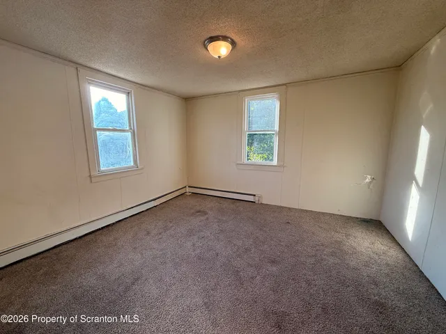 $1,200 | 947 Carmalt Street, Dickson City, PA 18519