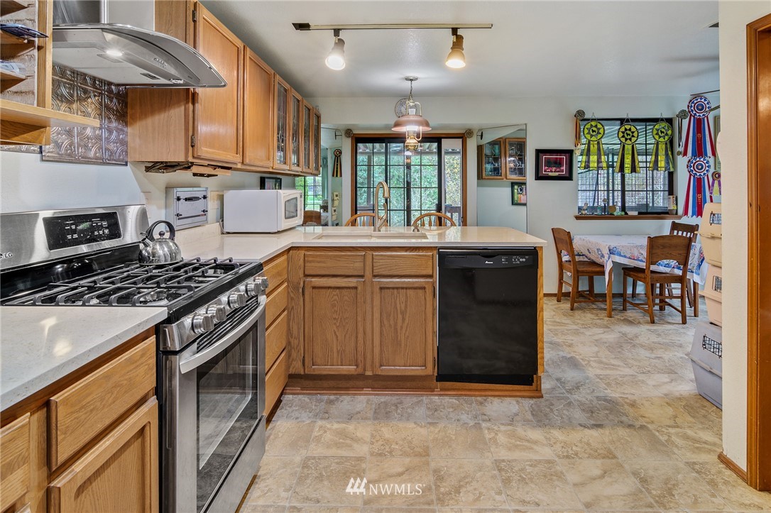 16108 Westwick Road Snohomish, WA 98290 - Photo 6 of 18 Gallery Image 6