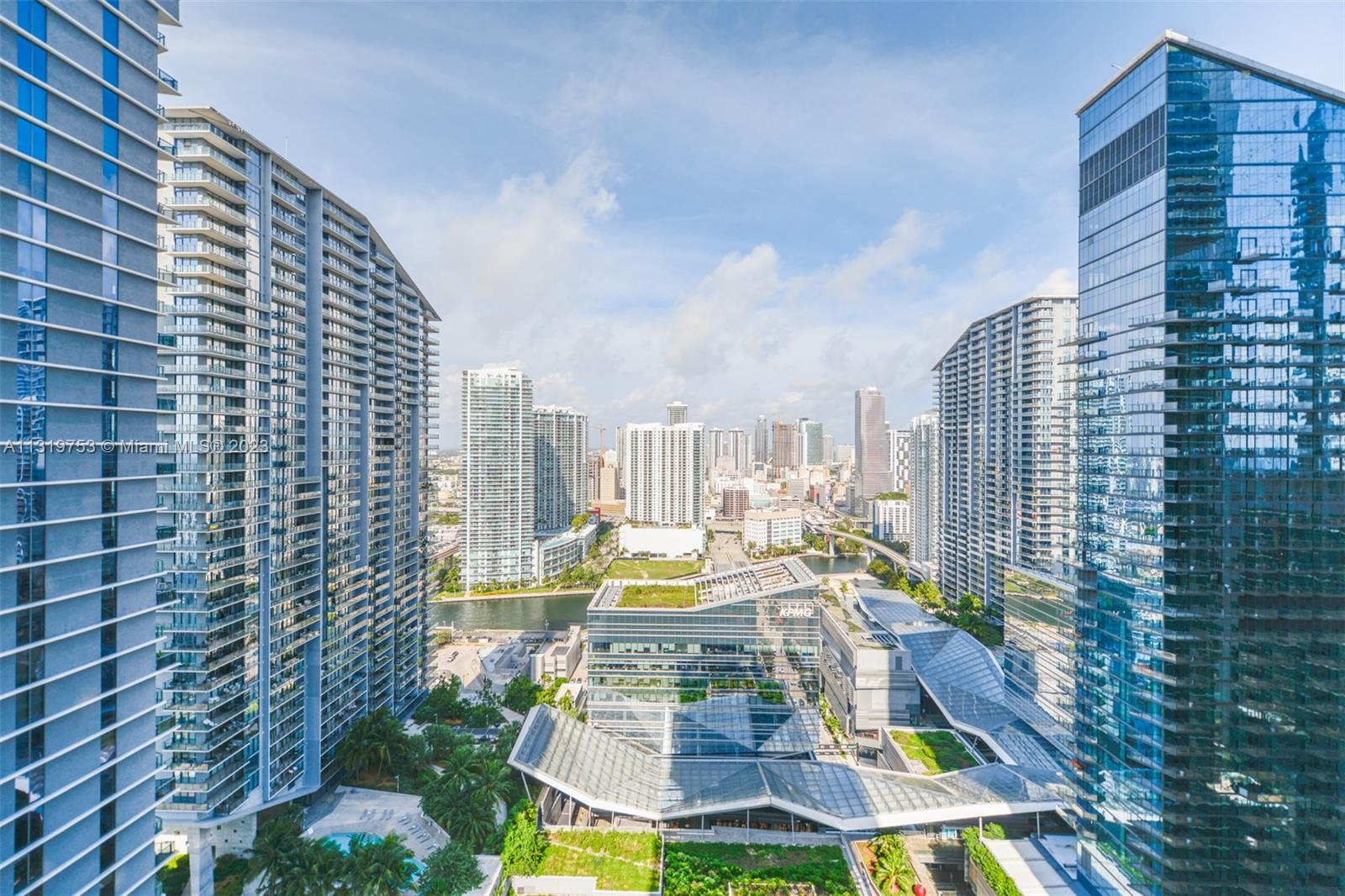 45 Southwest 9th Street, Unit 3308 Miami, FL 33130 - Photo 1 of 16 Gallery Image 1