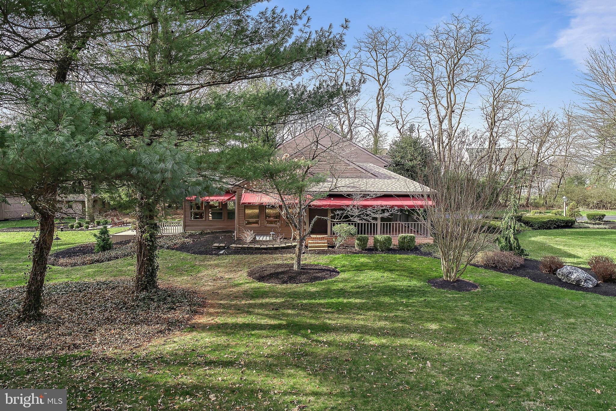 1556 Sheaffer Road Elizabethtown, PA 17022 - Photo 5 of 47 Gallery Image 5