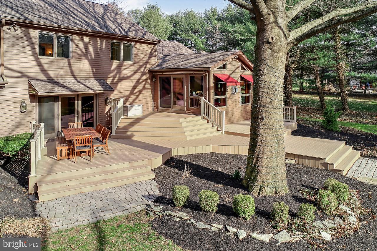 1556 Sheaffer Road Elizabethtown, PA 17022 - Photo 6 of 47 Gallery Image 6
