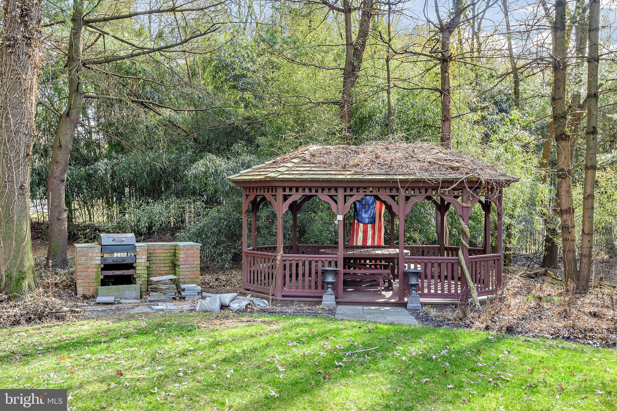 1556 Sheaffer Road Elizabethtown, PA 17022 - Photo 9 of 47 Gallery Image 9