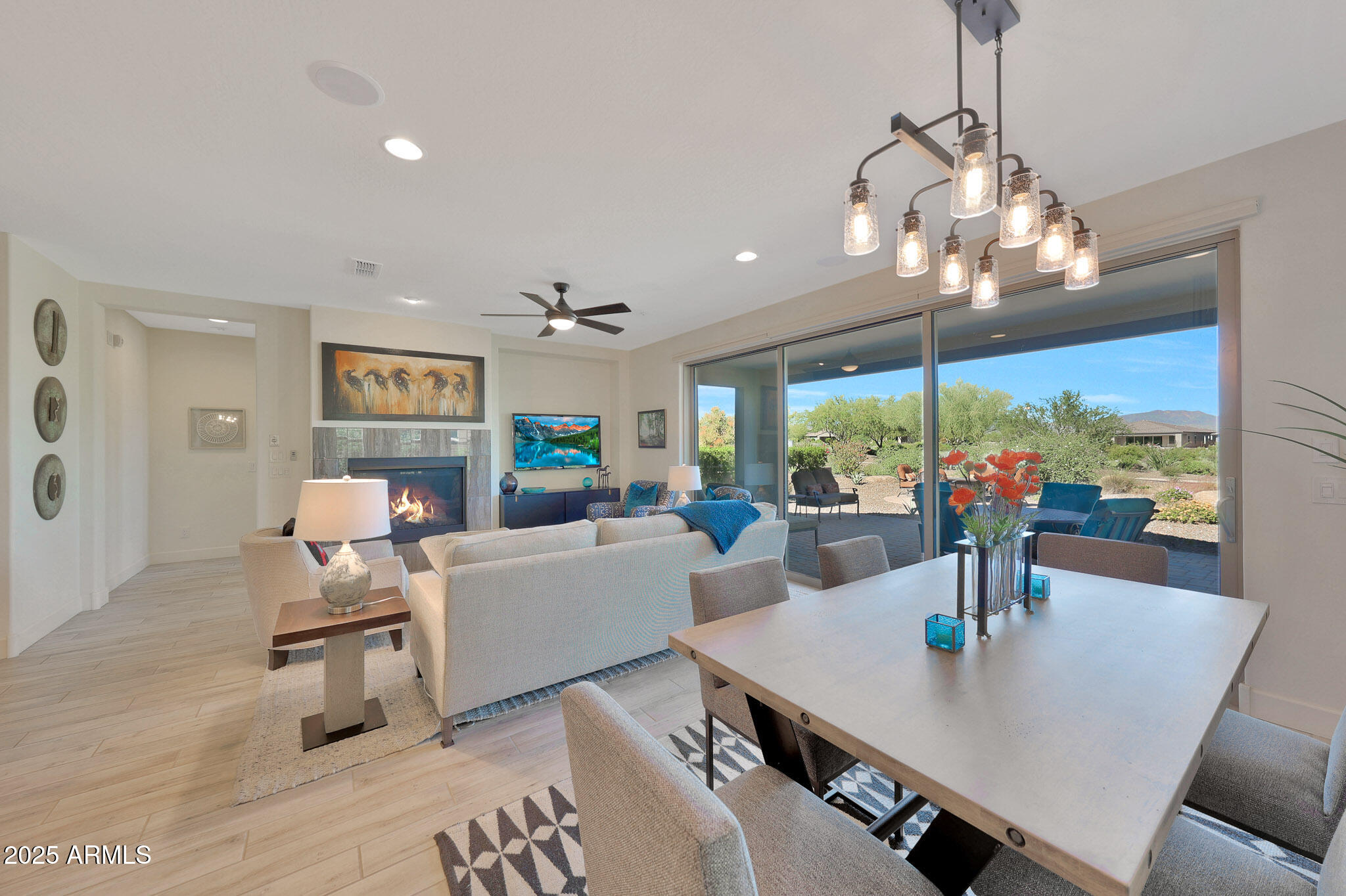 17940 East Cindercone Road Rio Verde, AZ 85263 - Photo 5 of 42 Living Room