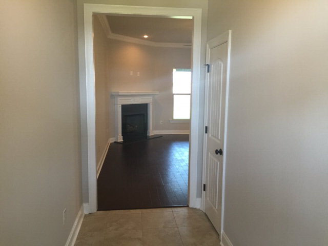 7106 Rocky Rd Loop Gulf Shores, AL 36542 - Photo 8 of 17 Foyer