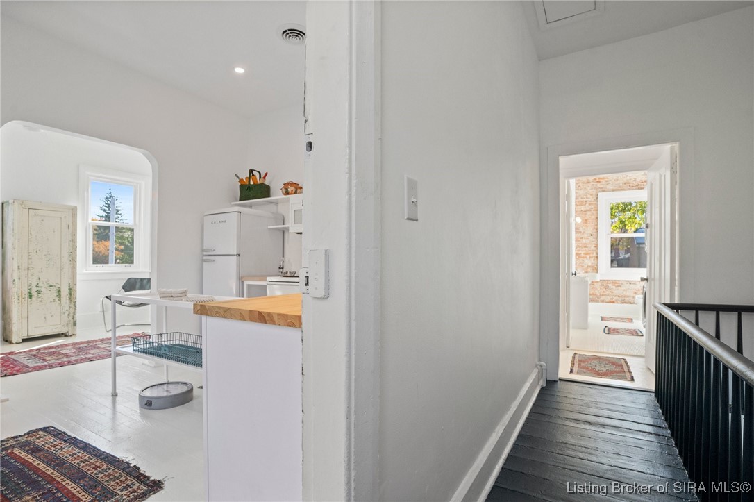 702 West Main Street Madison, IN 47250 - Photo 11 of 56