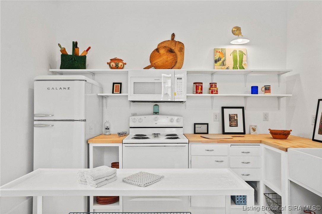 702 West Main Street Madison, IN 47250 - Photo 13 of 56