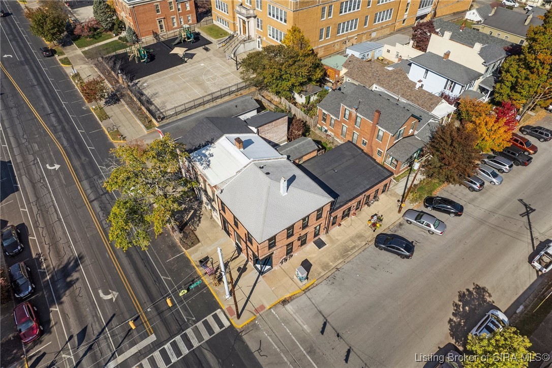 702 West Main Street Madison, IN 47250 - Photo 54 of 56