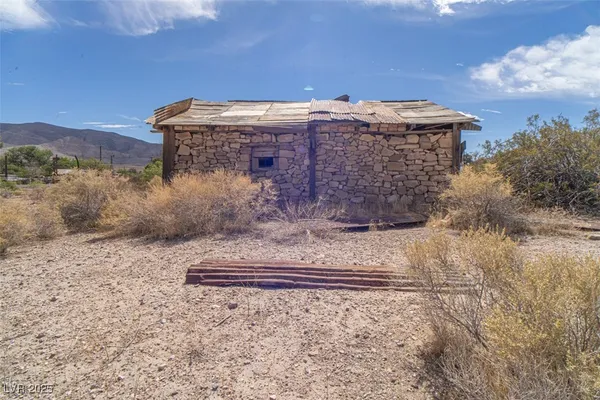 $475,000 | 380 Highway 161, Goodsprings, NV 89019