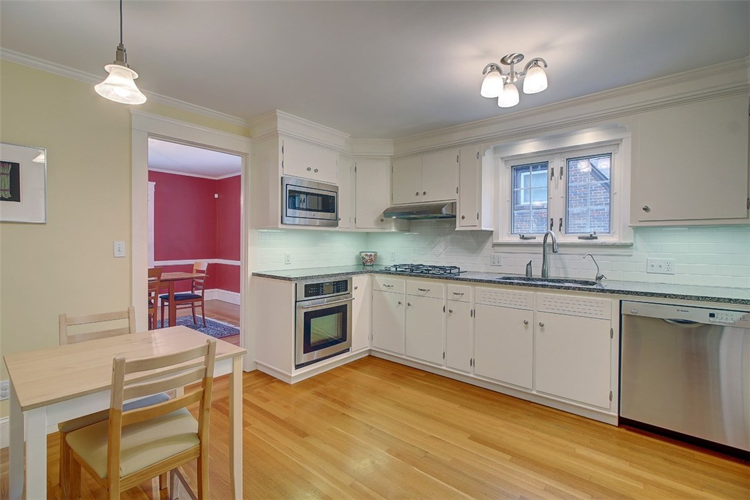 44 Alfred Stone Road Providence, RI 02906 - Photo 11 of 32