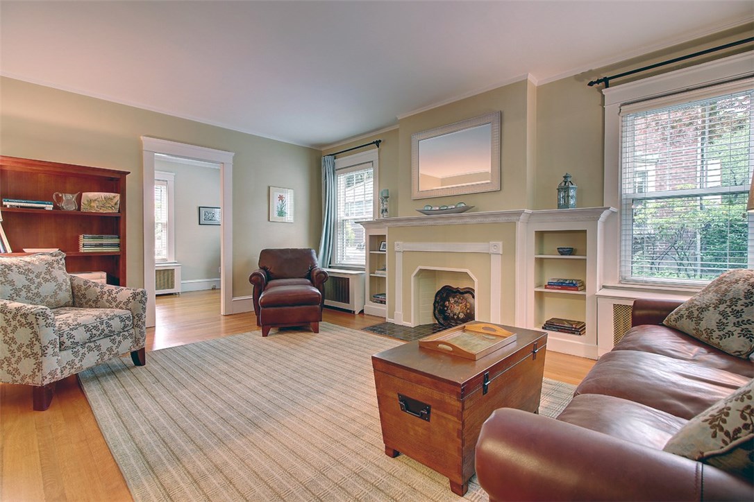 44 Alfred Stone Road Providence, RI 02906 - Photo 4 of 32