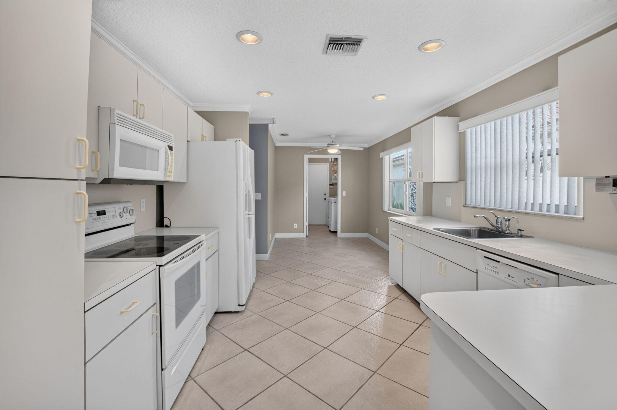 19891 Oslo Court Boca Raton, FL 33434 - Photo 16 of 90 19891 Oslo Ct