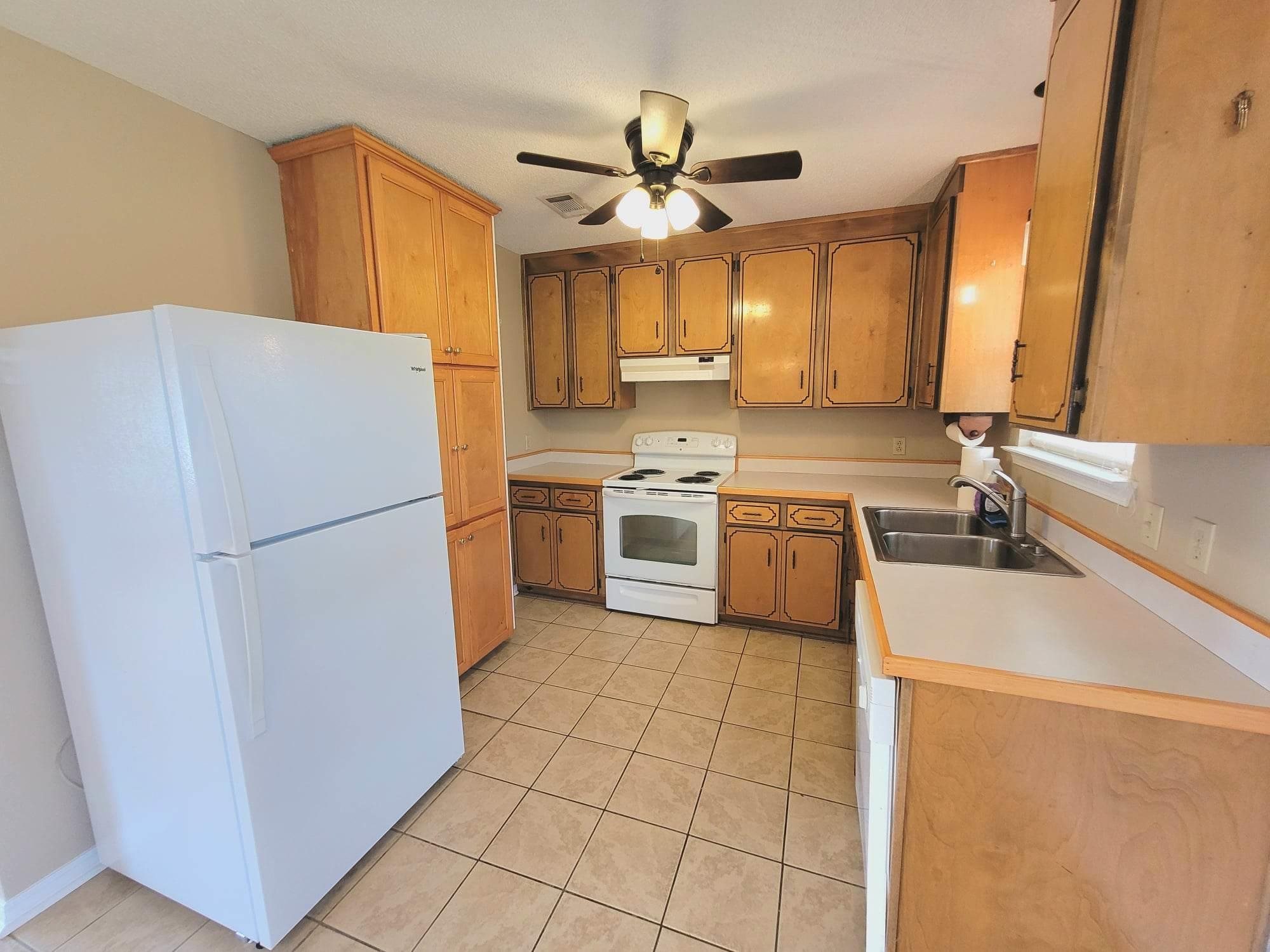 7094 Frank Reeder Road Pensacola, FL 32526 - Photo 8 of 26 Gallery Image 8