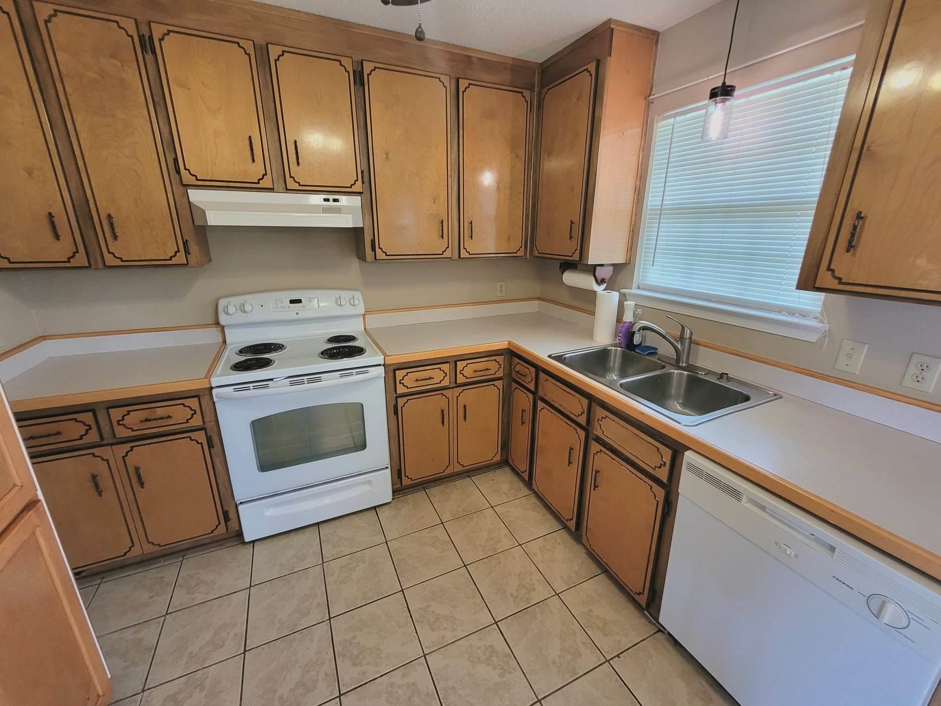 7094 Frank Reeder Road Pensacola, FL 32526 - Photo 9 of 26 Gallery Image 9
