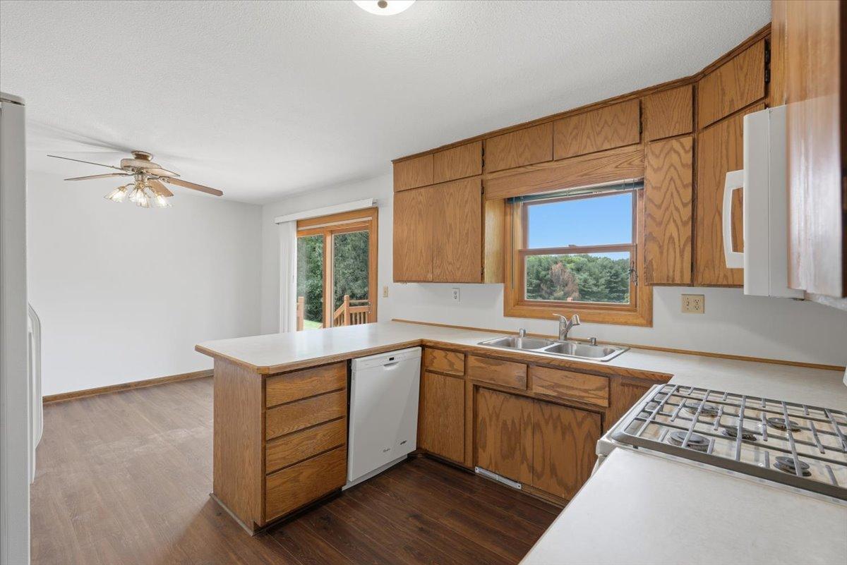710 Kinney Road Hudson, WI 54016 - Photo 16 of 46