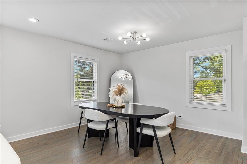 2353 Larchwood Road Southwest Atlanta, GA 30310 - Photo 6 of 32 Gallery Image 6