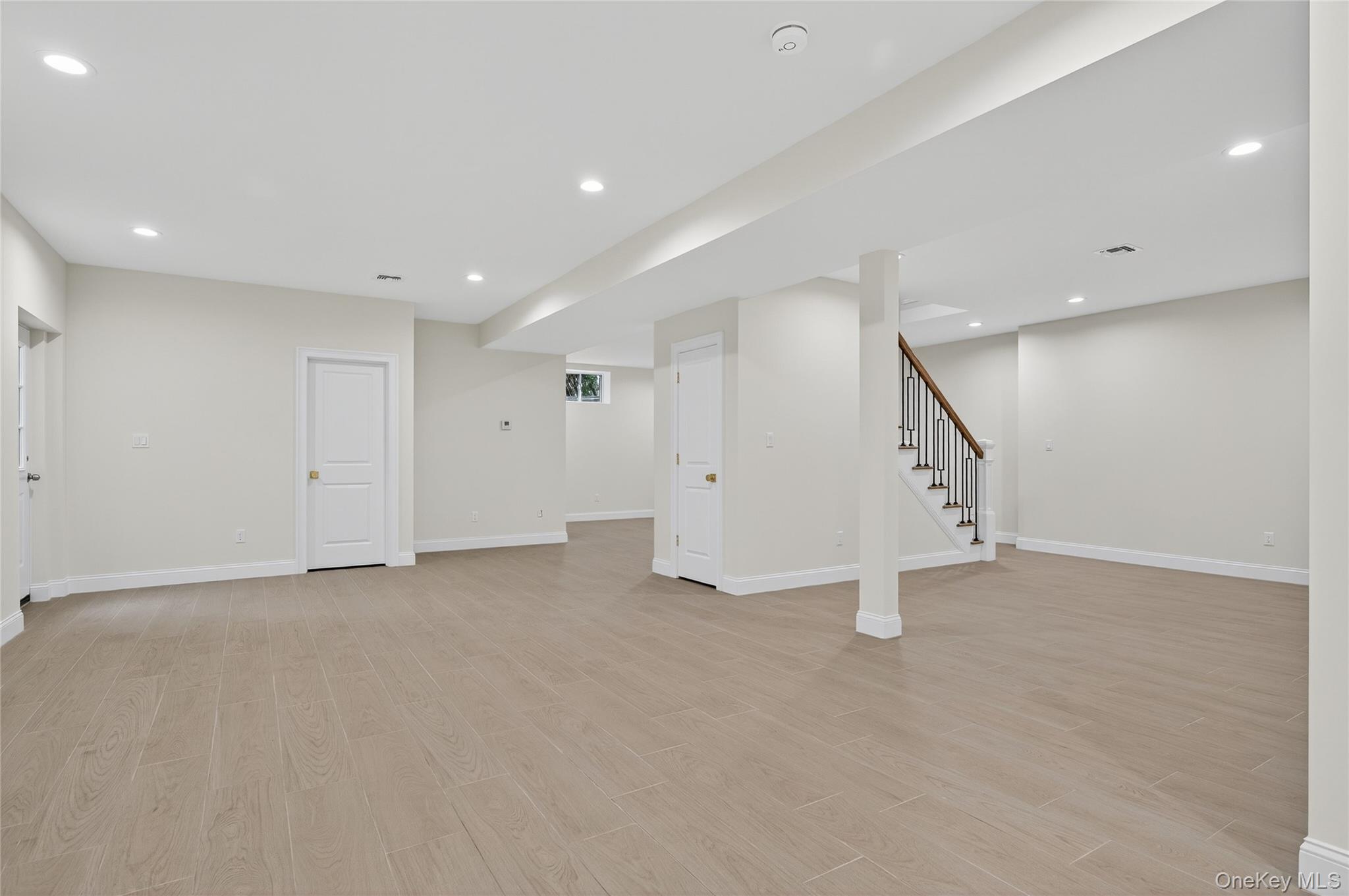 229 Brixton Road Garden City, NY 11530 - Photo 33 of 40