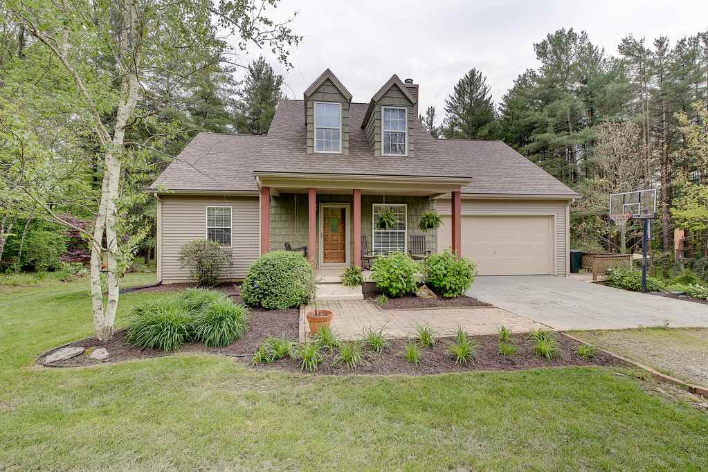 8075 Rinnie Seitz Road Nashville, IN 47448 - Photo 1 of 30