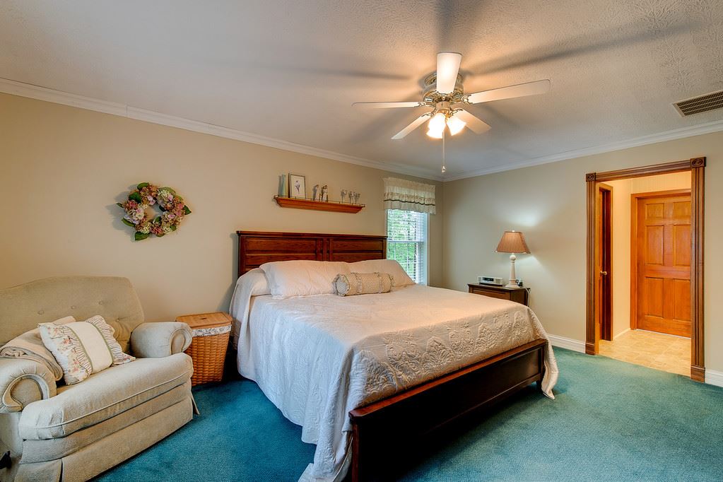 8075 Rinnie Seitz Road Nashville, IN 47448 - Photo 11 of 30