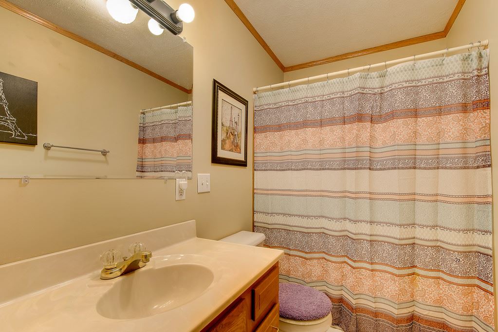 8075 Rinnie Seitz Road Nashville, IN 47448 - Photo 23 of 30