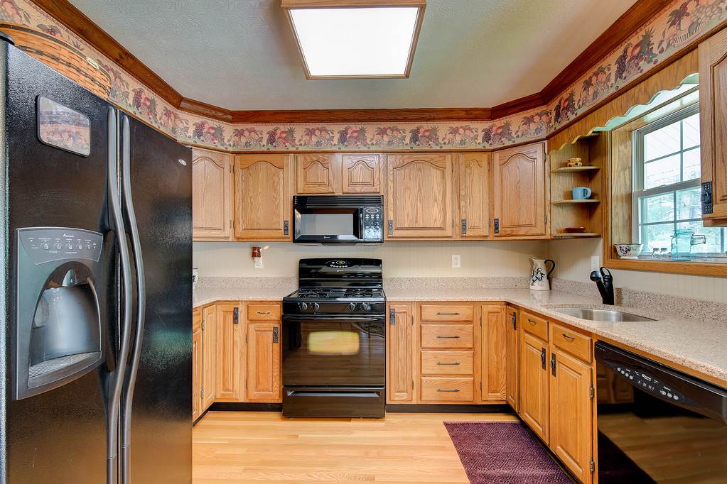 8075 Rinnie Seitz Road Nashville, IN 47448 - Photo 5 of 30