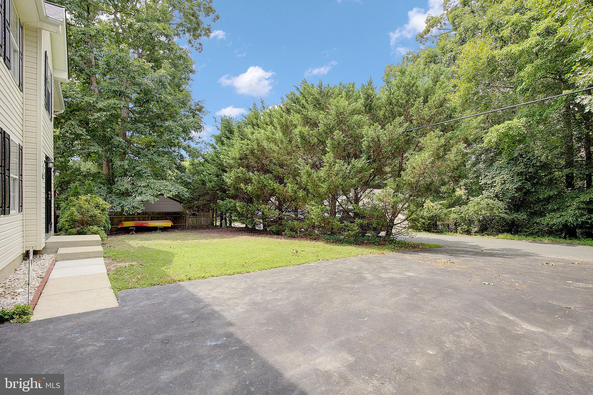 12424 Hisperia Road Lusby, MD 20657 - Photo 41 of 50 Front driveway view