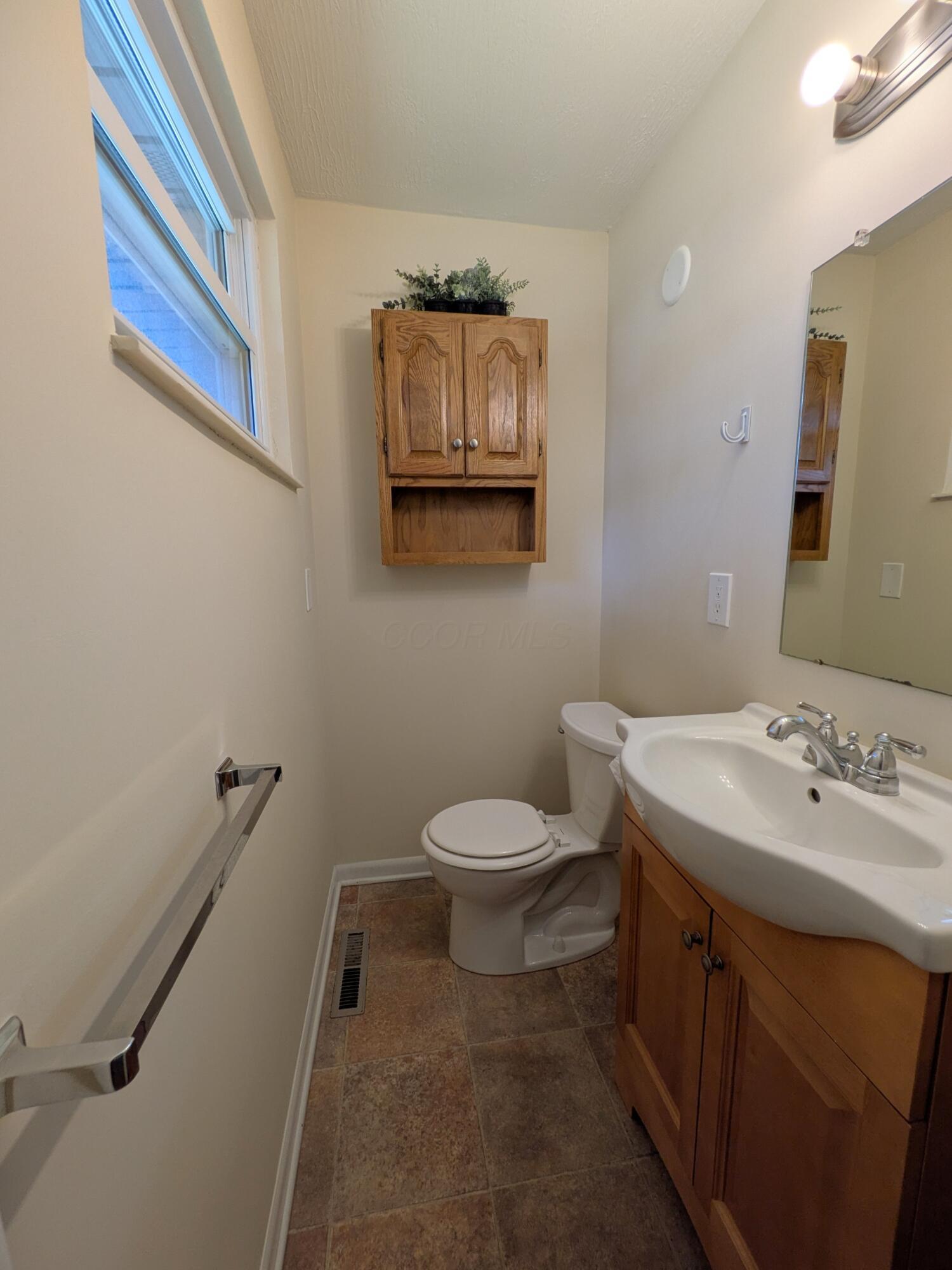 4355 Maize Road Columbus, OH 43224 - Photo 20 of 26 PXL_20250823_161008453