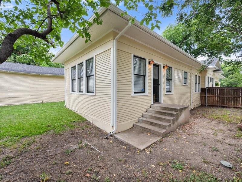 2001 Lipscomb Street Fort Worth, TX 76110 - Photo 40 of 40