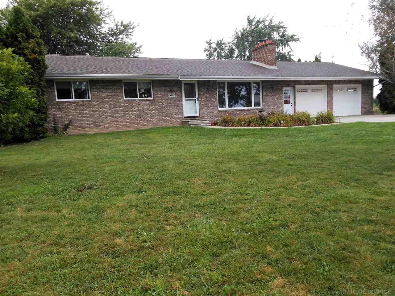 7645 Gibbons Road Jeddo, MI 48032 - Photo 2 of 27