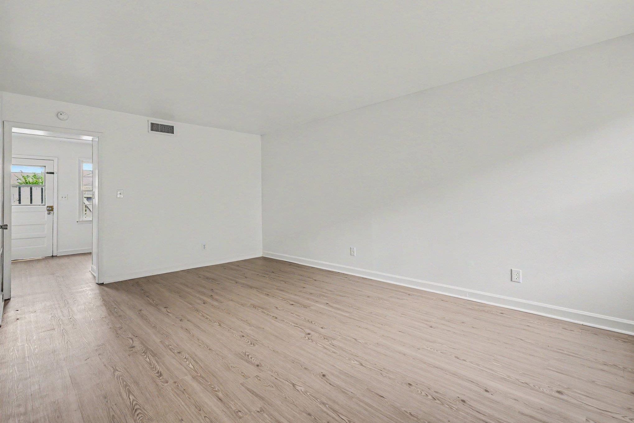 1446 Dover Road Spartanburg, SC 29301 - Photo 10 of 26