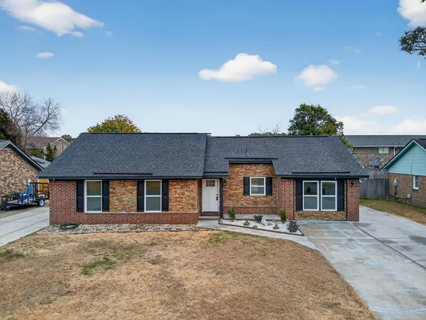 $344,999 | 215 Horseshoe Drive, Goose Creek, SC 29445