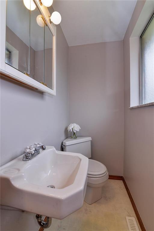 715 Flint Road Allison Park, PA 15101 - Photo 14 of 25 Gallery Image 14