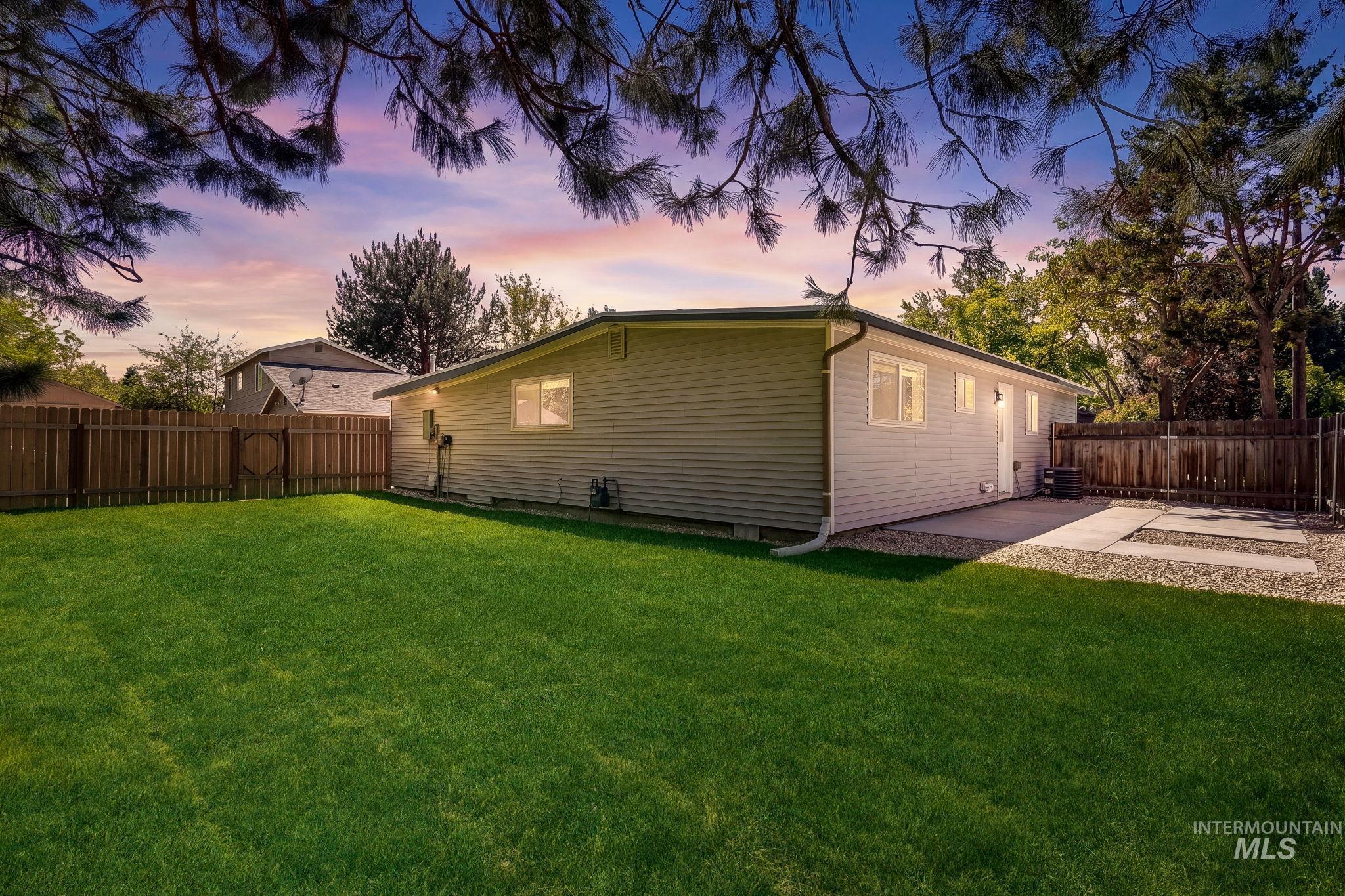 2224 Rachel Circle Boise, ID 83706 - Photo 39 of 50 Expansive green lawn with established fencing