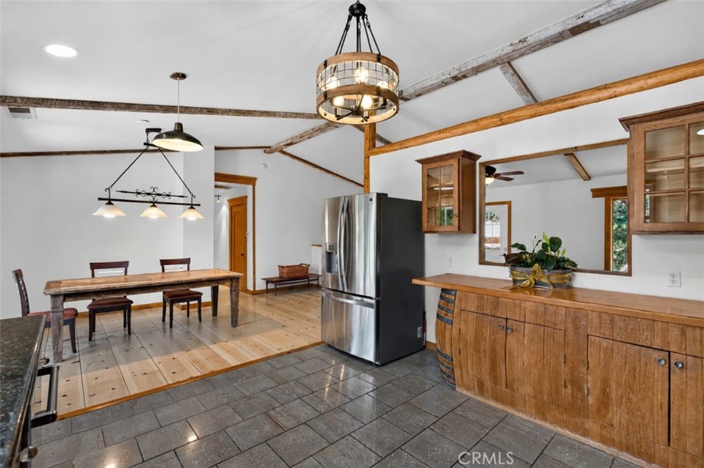871 Lebec Road Lebec, CA 93243 - Photo 6 of 28 Gallery Image 6