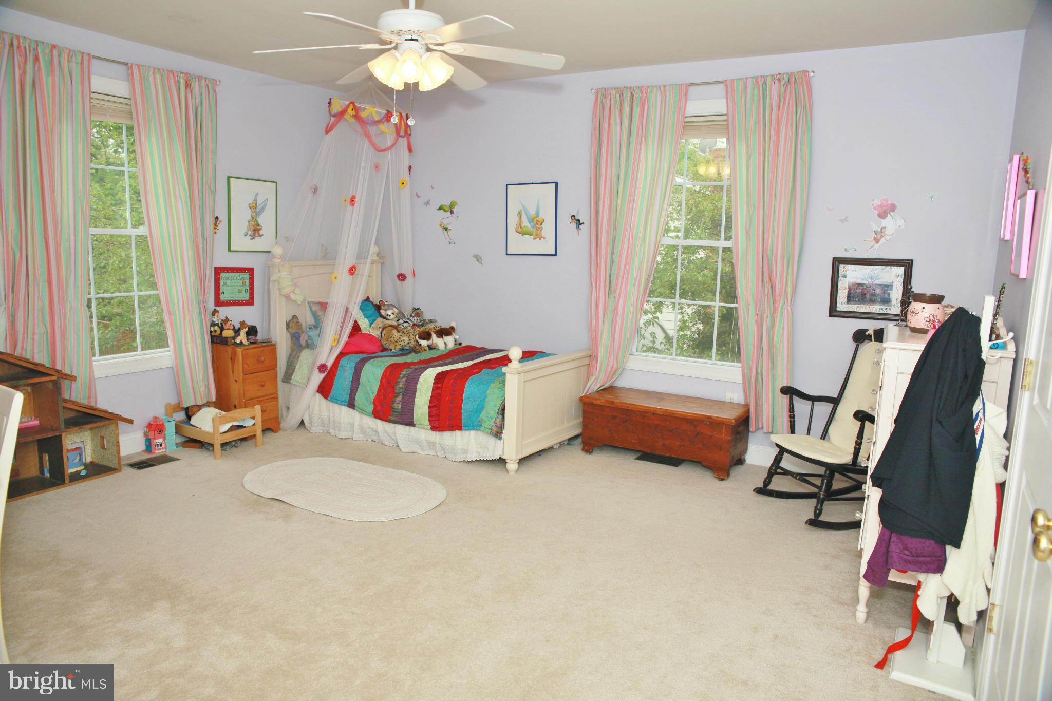 5313 Franconia Road Alexandria, VA 22310 - Photo 15 of 29 a bedroom with furniture and a window