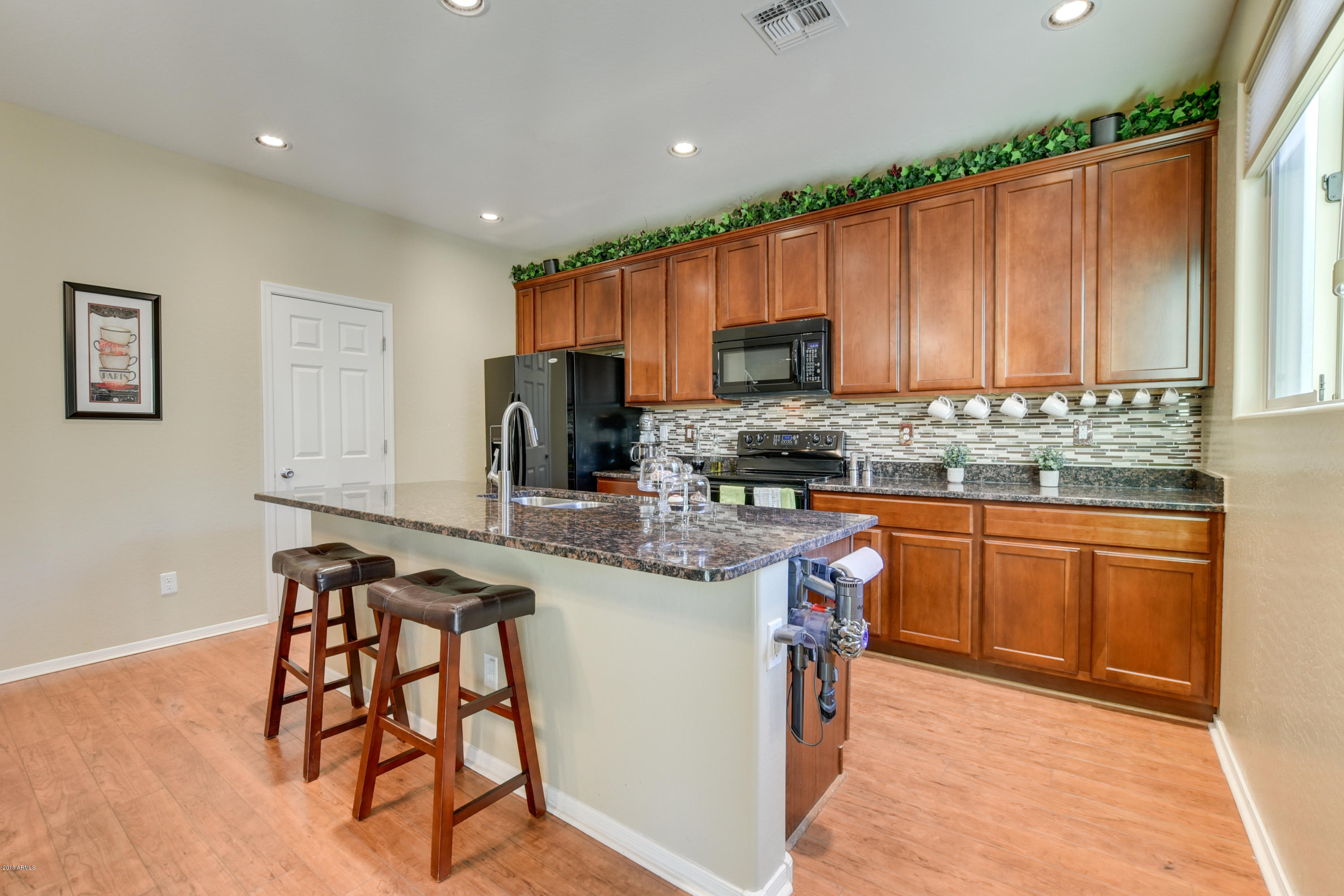 3444 East Harwell Road Gilbert, AZ 85234 - Photo 13 of 37 Granite Island